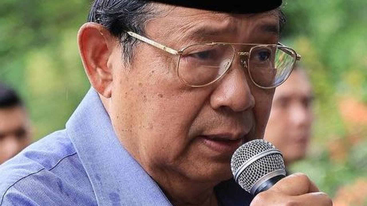 VIDEO: Tangis SBY, Suaranya Bergetar Ziarah Kubur Kenang Tsunami Aceh 19 Tahun lalu