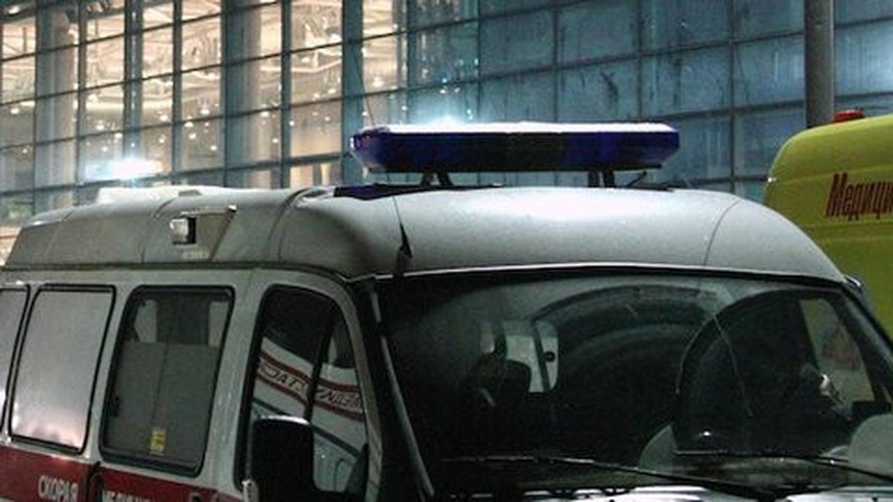 Siap ambulans dan mobil derek