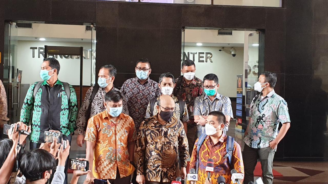 Sebanyak 44 mantan pegawai Komisi Pemberantasan Korupsi (KPK) menandatangani kesediaan menjadi ASN Polri.