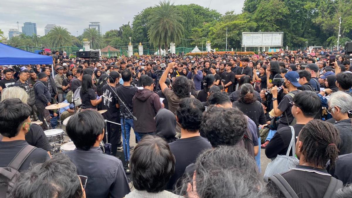 Suarakan Keadilan HAM Tanpa Lupa Jaga Kebersihan Lingkungan