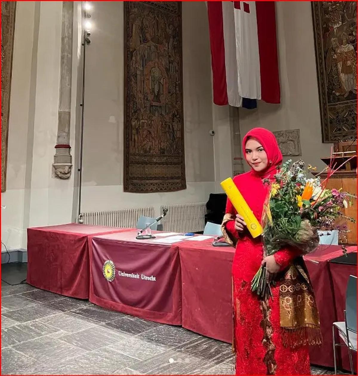 Potret Cantik Zahwa Nadhira, Putri TGB Zainul Majdi Menantu Mahfud MD