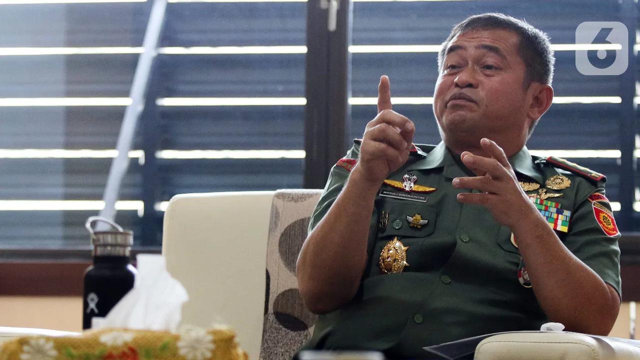 Maruli lalu dimutasi menjadi Danrem Warastatrama Surakarta pada 2016-2017. Dia kembali mengawal Jokowi menjadi Wakil Komandan Paspampres pada 2017 lalu.<br>