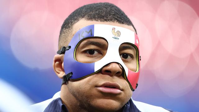 Topeng pelindung baru Kylian Mbappe patah hidung di Euro 2024