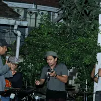 Secara spontanitas para musisi Tanah Air secara sukarela membuat sebuah konser bertajuk Last Melody for Mike. Konser untuk mengenang meninggalnya Mike Mohede. (Adrian Putra/Bintang.com)