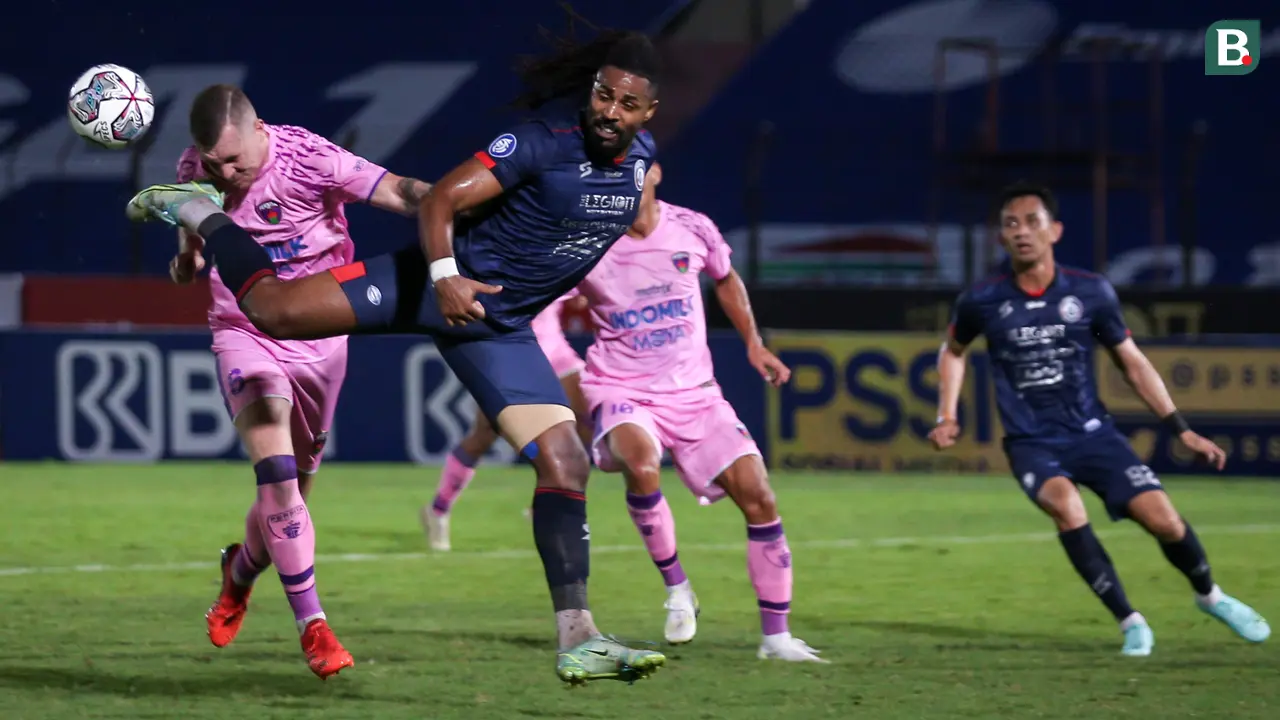 Foto: Gol Moh Edo di Menit Injury Time, Putuskan Rekor Kemenangan Beruntuk Arema FC di BRI Liga 1 2021 / 2022