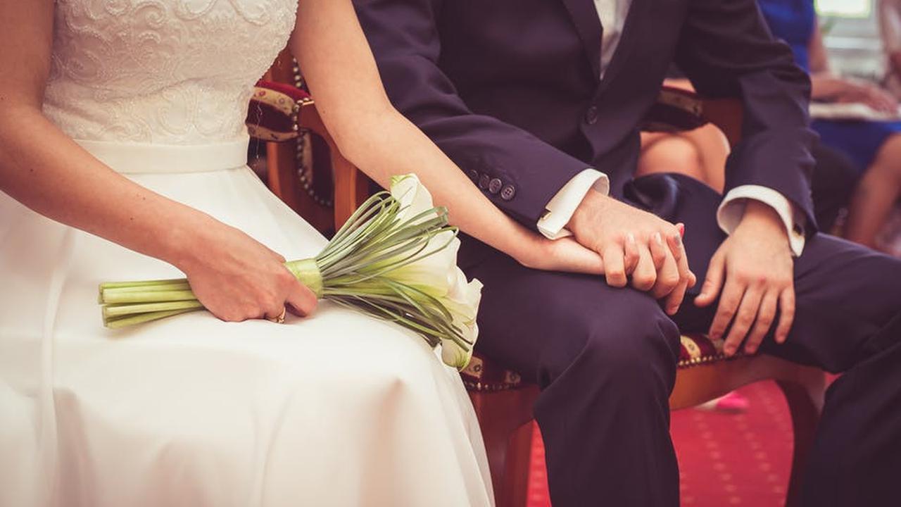 Cara meghemat biaya pernikahan. (Foto: pexels.com)