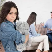 Setiap anak lahir dengan keunikan dan keistimewaannya masing-masing. Namun sayangnya, masih banyak orang tua yang tanpa sadar sering membandingkan anak mereka dengan saudara kandung ataupun teman sebaya. (foto/dok: freepik)