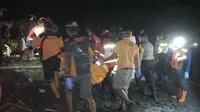 Dihantam Ombak Besar, Nelayan Ubur-ubur Terseret Arus Laut Sejauh 65 Km