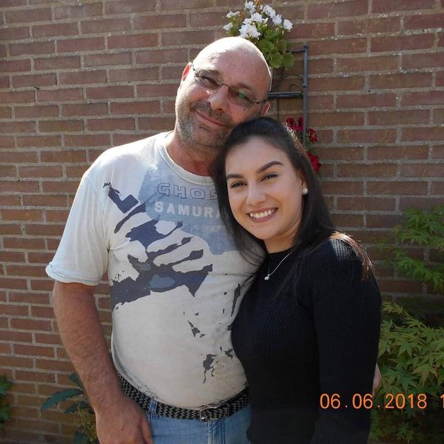 Jarang Terekspos, Ini 6 Momen Kebersamaan Irish Bella dan Ayah Bulenya