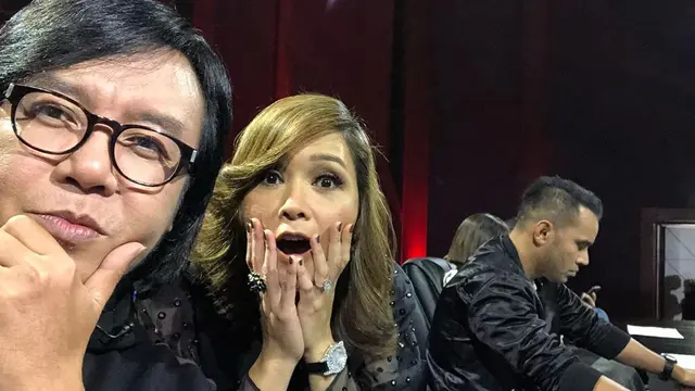 Dekat Sejak Remaja, Ini 6 Potret Persahabatan Maia Estianty dan Ari Lasso