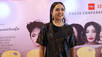 7 Potret Marshanda dan Sienna Liburan Bareng Keluarga, Netizen ...