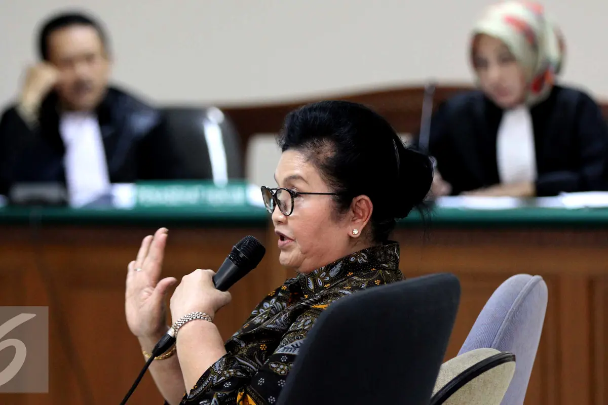 20150909- Eks Menkes Siti Fadilah Supari-Jakarta