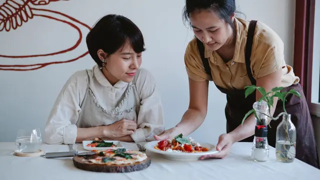 Ciri Orang yang Selalu Memesan Menu yang Sama di Restoran