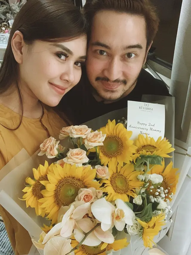 Momen perayaan anniversary ke-2 Syahnaz Sadiqah dan Ritchie Ismail