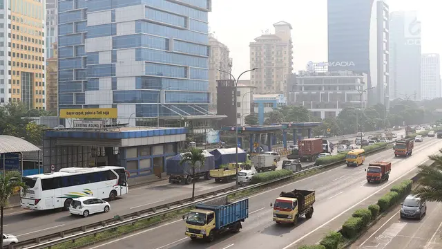 Pemprov DKI Jakarta Batasi Operasional Truk di Tol Lingkar Luar