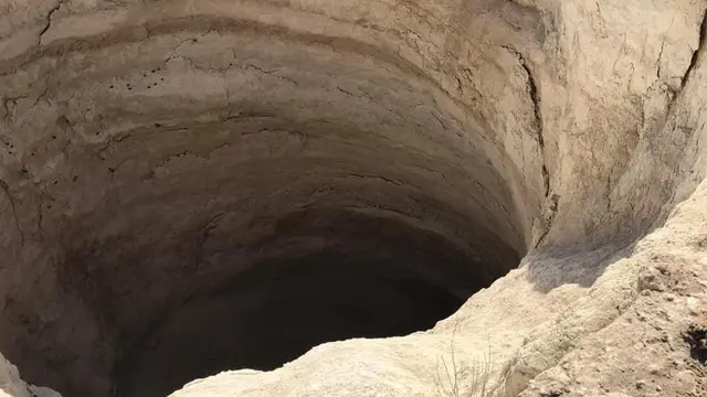 Sinkhole (Facebook/Yaşar Eren)