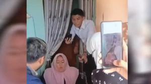 Duduk Perkara Emak-emak Surabaya Emosi Tertipu Sembako Murah