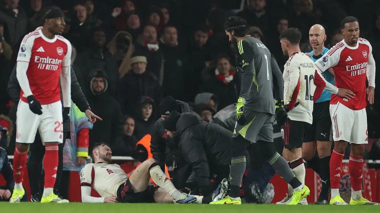 Foto: Insiden Panas Conor Bradley dan Gabriel Martinelli dalam Laga Imbang Arsenal Vs Liverpool di Liga Inggris
