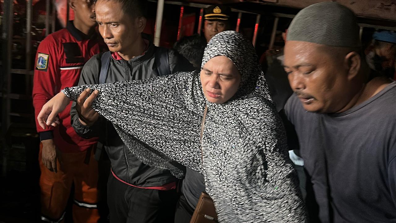 Kiosnya Ludes Terbakar, Pedagang di Taman Puring Syok Hampir Pingsan