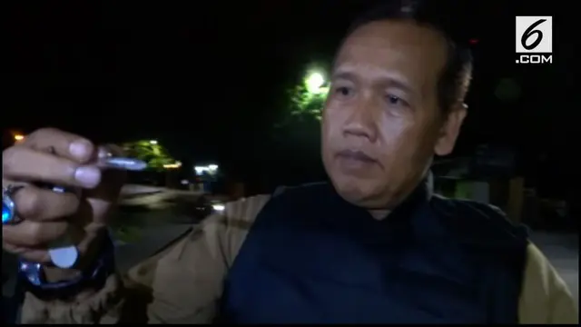 Penyergapan dua pembawa narkoba di Surabaya diwarnai aksi pengejaran di jalan raya. Salah seorang pelaku sempat melawan saat ditangkap.