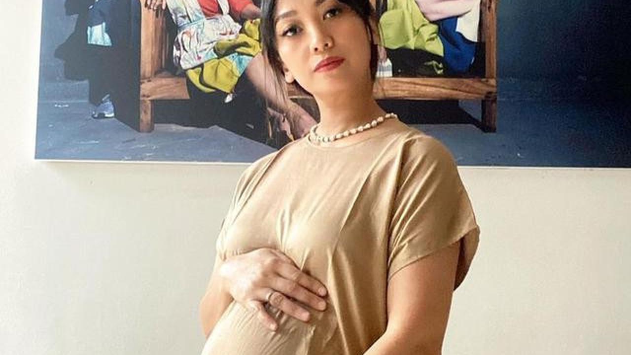 13 Artis yang Hamil di Usia 40 Tahun Lebih, Terbaru Annisa Pohan