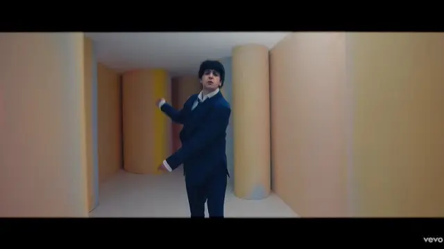 Paul McCartney menjadi lebih muda dalam video klip lagu terbarunya "Find My Way" yang berkolaborasi dengan Beck (Youtube Paul McCartney)