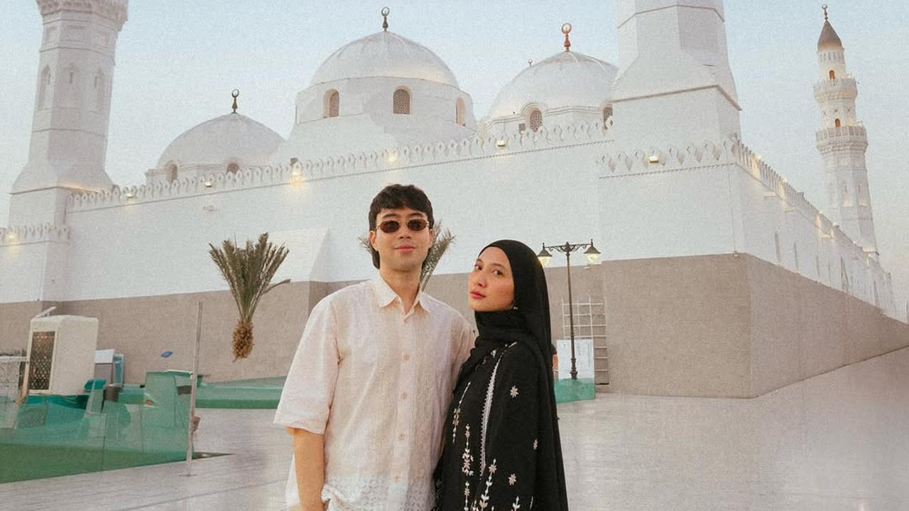 5 Potret Romantis Vidi Aldiano dan Sheila Dara di Berbagai Momen, Bikin Baper Penggemar