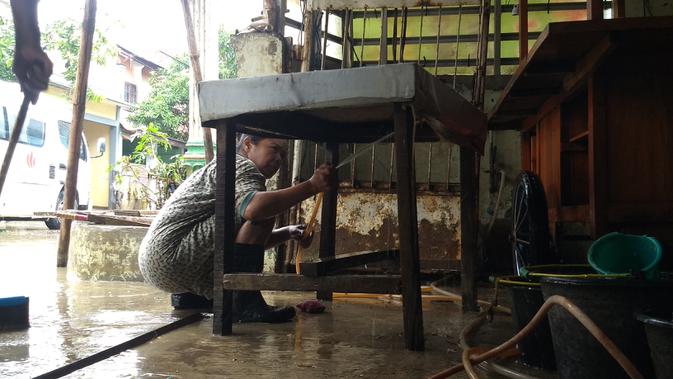 Cerita 17 Tahun Hot Cerita Pilu Korban Banjir Bekasi News Liputan6 com