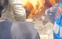 Maling Motor Terbakar Dihadapan Polisi Saat Hendak Diamankan dari Massa