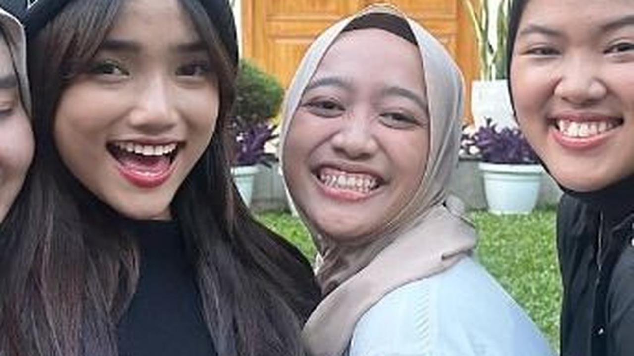 Tidak Sombong Meski Sudah Jadi Artis