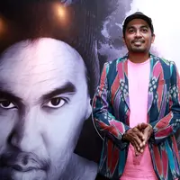 Pria 39 tahun ini akan menyanyikan 20 lagu di konsernya nanti. Dyandra Promosindo sebagai penyelenggara menyediakan 8.000 kursi untuk para penggemar setia Glenn Fredly. (Deki Prayoga/Bintang.com)