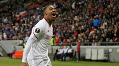 Ekspresi pemain Liverpool, Jordon Ibe, setelah mencetak gol ke gawang Rubin Kazan dalam lanjutan Grup B Liga Europa di Stadion Kazan Arena, Rusia, Jumat (6/11/2015) dini hari WIB. (Action Images via Reuters/Henry Browne)