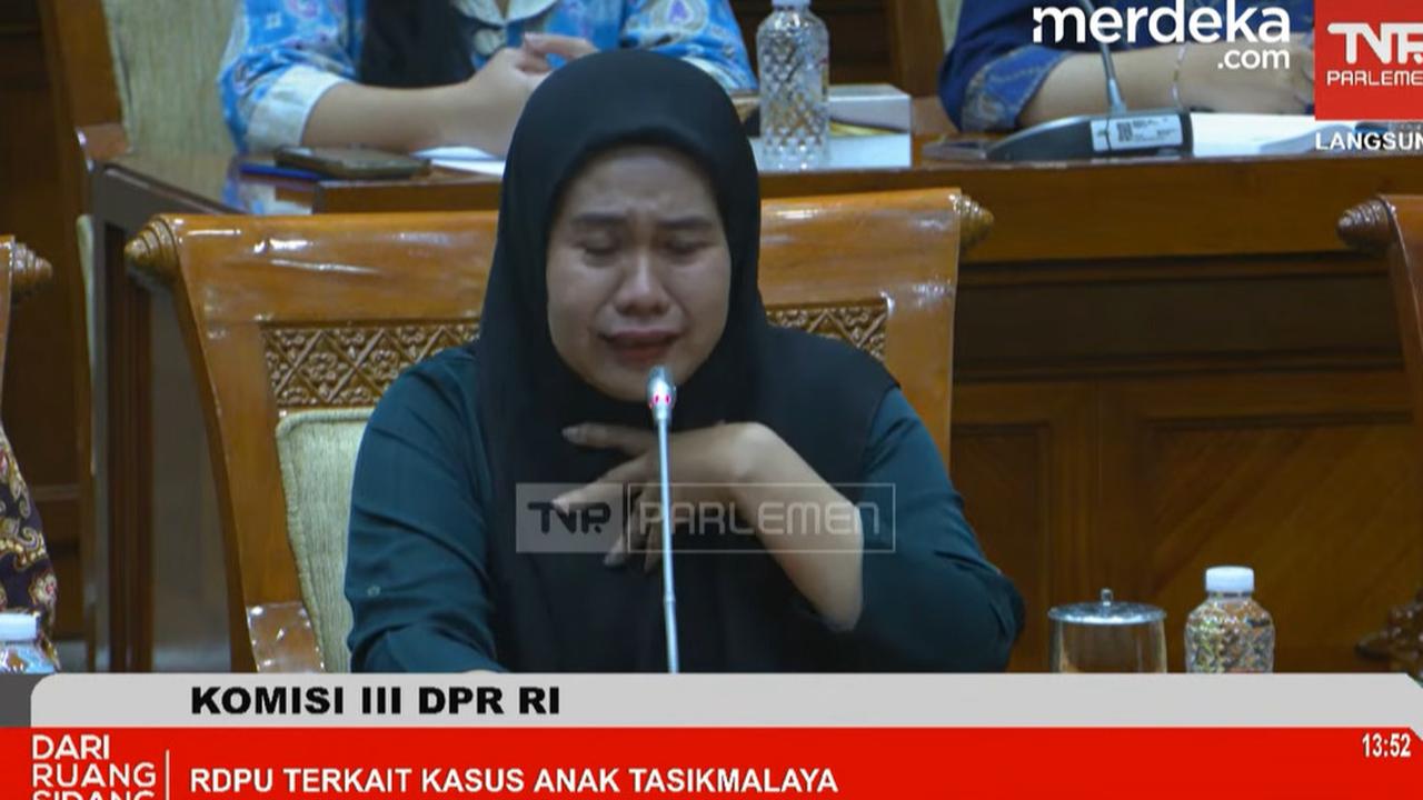 VIDEO: Banjir Tangis Ibu Korban Anak Salah Tangkap di Tasik, Disiksa Polisi: Saya Takut Mati