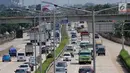 Sejumlah kendaraan melaju di ruas Tol Jakarta Outer Ring Road (JORR), Jakarta, Rabu (21/2). Empat ruas Tol JORR yang akan diintegrasikan yaitu ruas W2 Utara, JORR S, JORR Non-S, dan Pondok Aren-Ulujami. (Liputan6.com/Angga Yuniar)