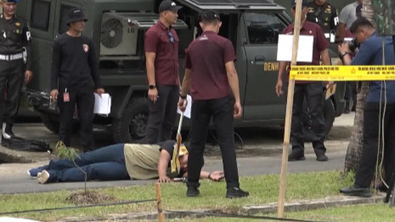 Rekonstruksi Kopda Basarsyah Pakai Senapan Serbu Berondong Tiga Polisi saat Gerebek Sabung Ayam di Way Kanan