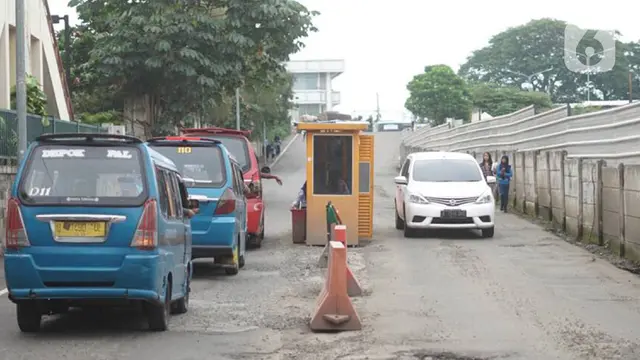 Retribusi Terminal Depok