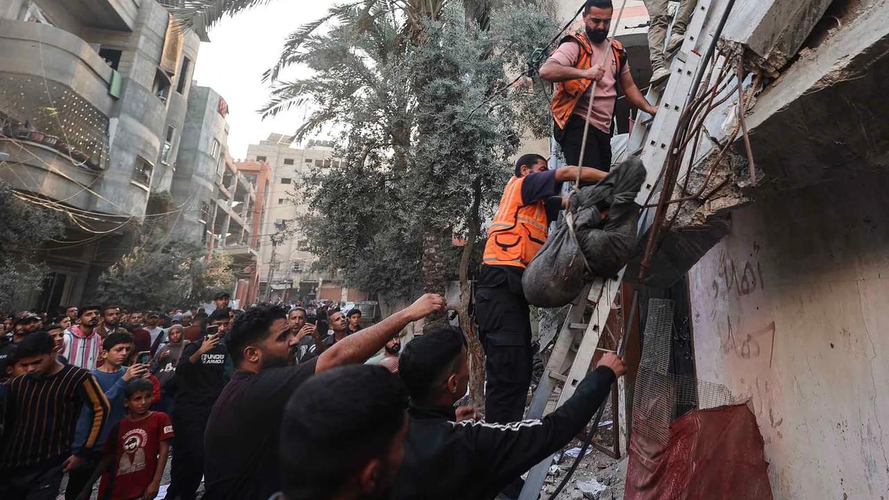 FOTO:  Serangan Udara Israel Hantam Kawasan Sipil di Gaza, 21 Warga Tewas