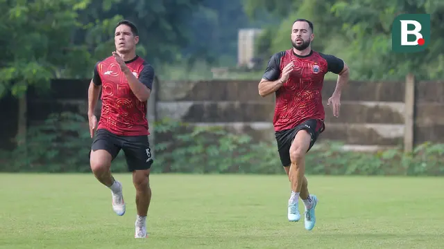  Penampakan Jordi Amat di Sesi Latihan Persija Jakarta