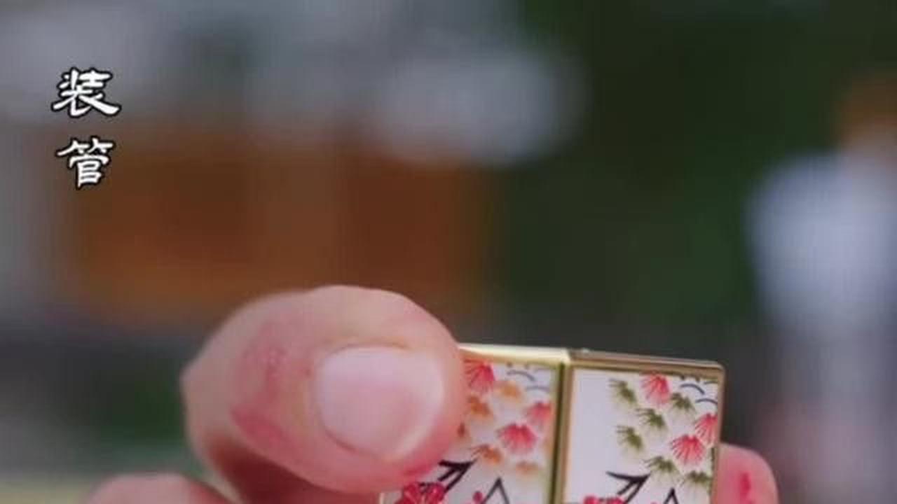 VIDEO: Ternyata Bunga Ini Jadi Bahan Rahasia Pembuatan Lipstik, Begini Prosesnya