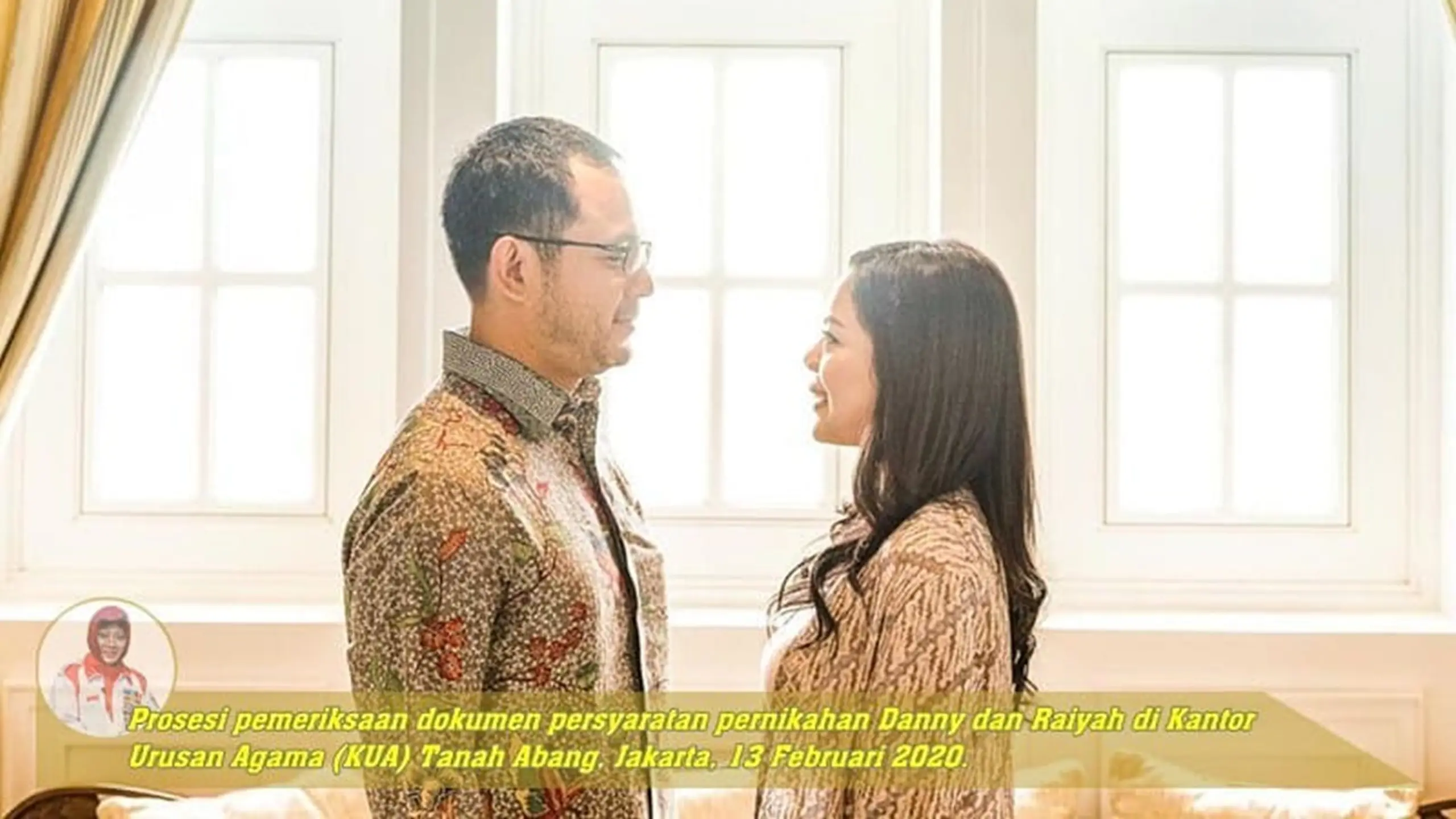 Potret Danny Rukmana dan Raiyah Berbalut Batik Saat Urus Dokumen ...
