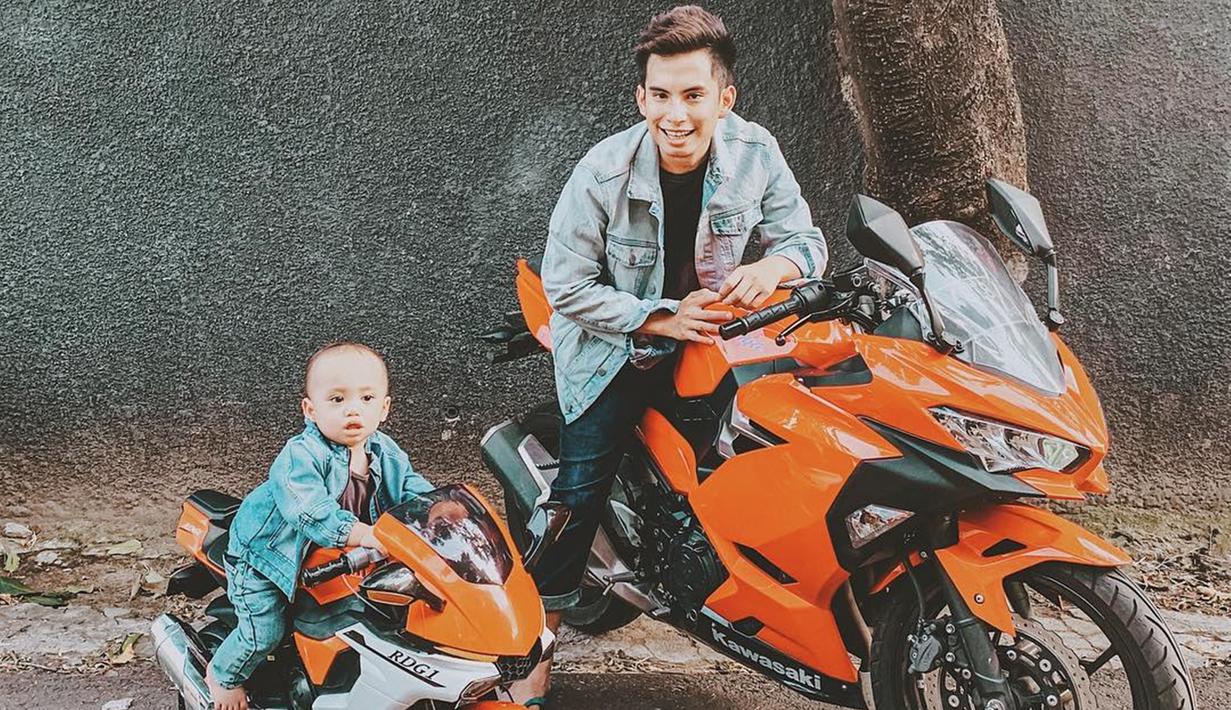 Foto Potret Kebersamaan Niko Al Hakim Dan Xabiru Yang Selalu Stylish Hot Liputan6 Com