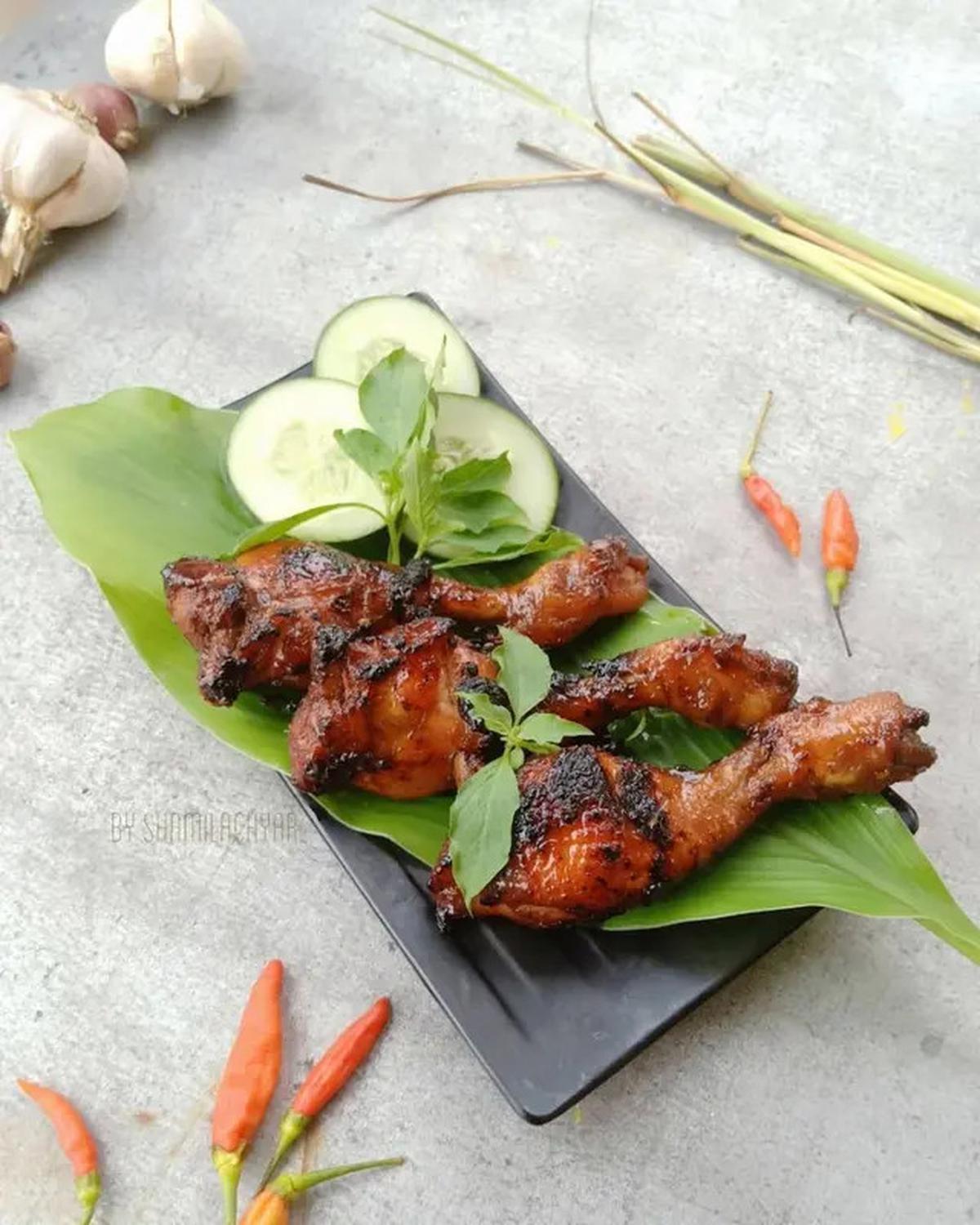 Cara Marinasi Ayam Bakar agar Bumbu Meresap dan Daging Empuk