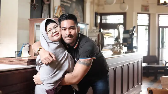 [Fimela] Robby Purba