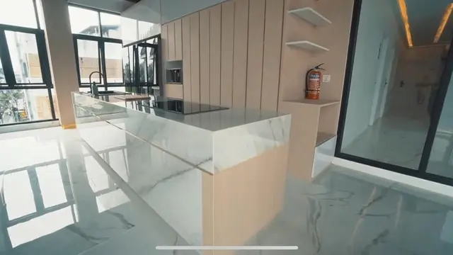 Indekos Modern dengan Ragam Fasilitas, Ada Dapur Berbalut Marmer