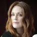 Julianne Moore adalah seorang aktris berkebangsaan Amerika-Inggris