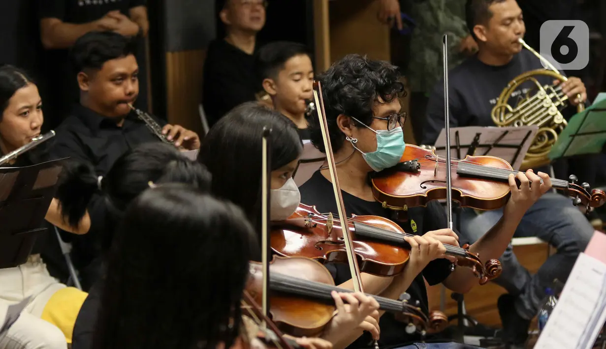 Konser yang akan dimainkan 31 orang anak muda dan 3 di antaranya merupakan siswa berkebutuhan khusus itu aka digelar pada 19 November di Gedung Usmar Ismail, Jakarta. (Liputan6.com/Herman Zakharia)