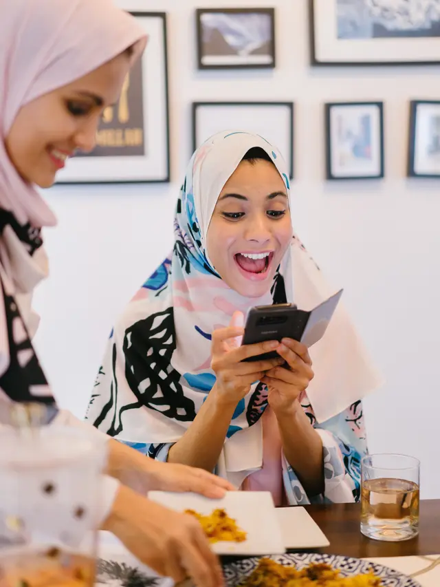 ilustrasi menjaga penampilan menggunakan hijab/pexels