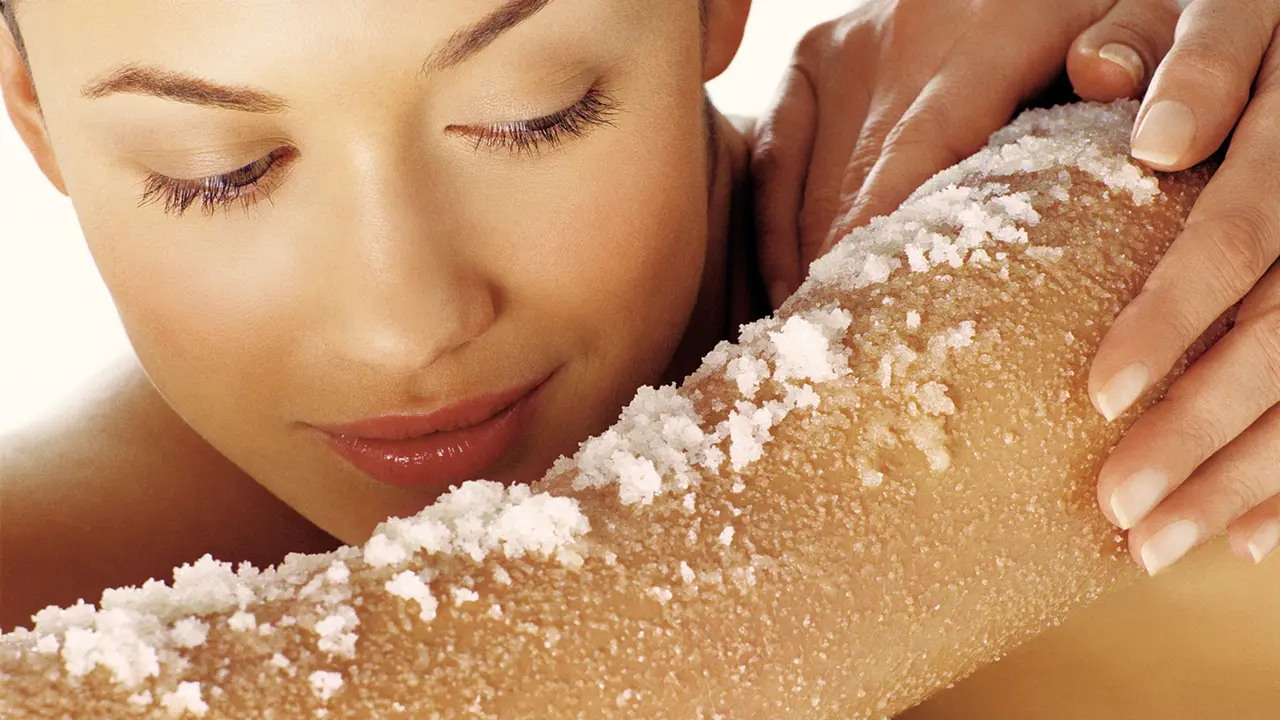 Sea Salt Scrub - Errine