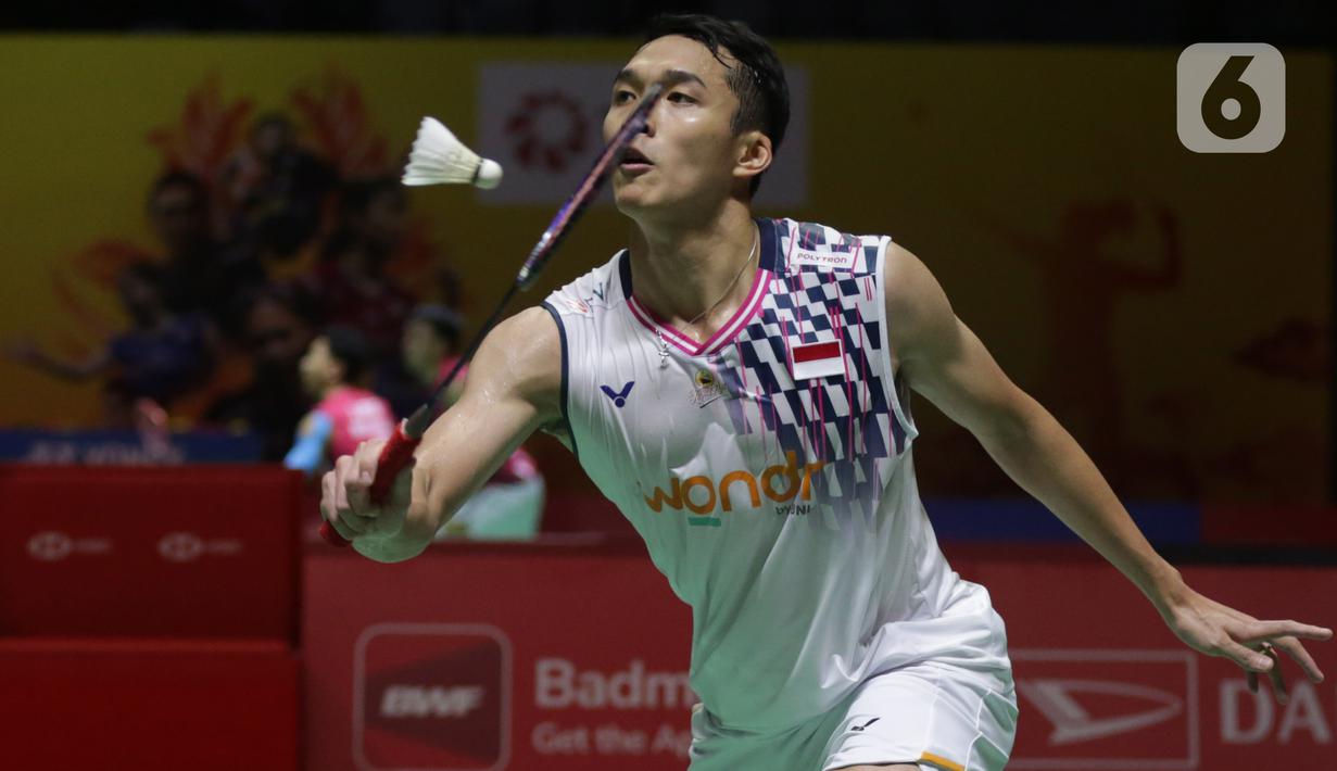 Bangkit di game kedua, Jonatan Christie mampu mengurangi kesalahan sendiri dan menang 21-17 sekaligus memaksa rubber game. (Liputan6.com/Helmi Fithriansyah)