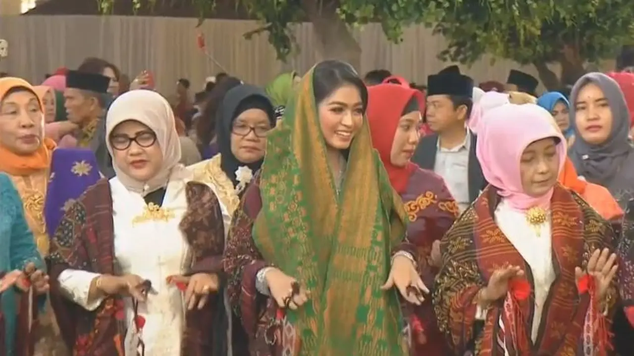 Selvi Ananda di acara Kahiyang Ayu